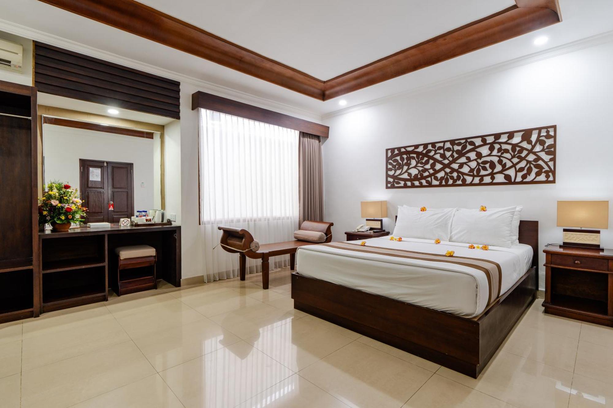 Dewi Sri Hotel 3*
