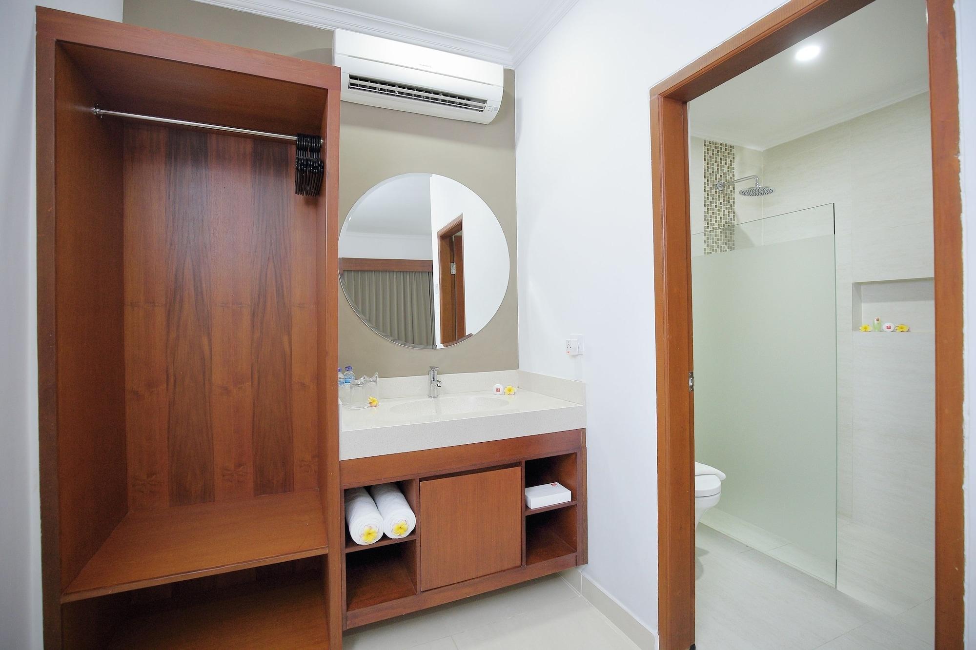 Hotel Dewi Sri Legian